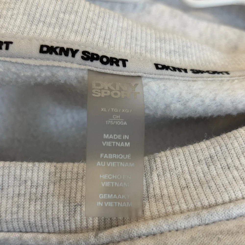 DKNY Sweatshirt Light Gray - Picture 7 of 7